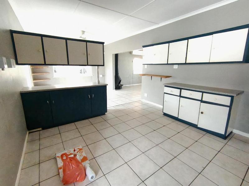 To Let Commercial Property for Rent in Prince Alfred Hamlet Western Cape
